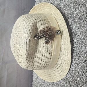 Stacy Adams Paper Braid  gentlemans beige feather hat size S